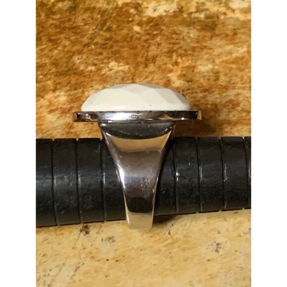 INOX Stainless Steel Silver and White Magnesite Ring Size 7 - Picture 7 of 8